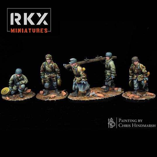 German Fallschirmjäger Engineer Team - 3d Printed Scale Models 1:56 / 28mm - RKX Miniatures