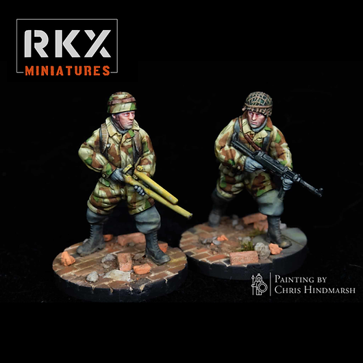 German Fallschirmjäger Flamethrower Team - 3d Printed Scale Models 1:56 / 28mm - RKX Miniatures